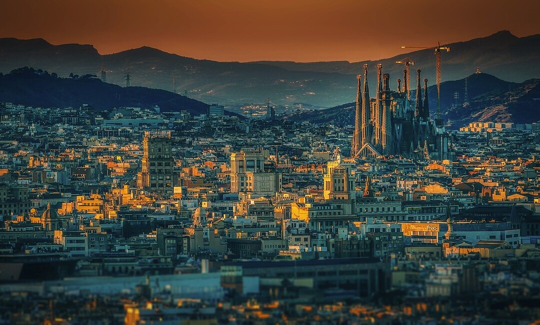 barcelona, the city, spain, sagrada familia, architecture, street, holiday, old town, temple, barcelona, barcelona, barcelona, barcelona, barcelona, spain